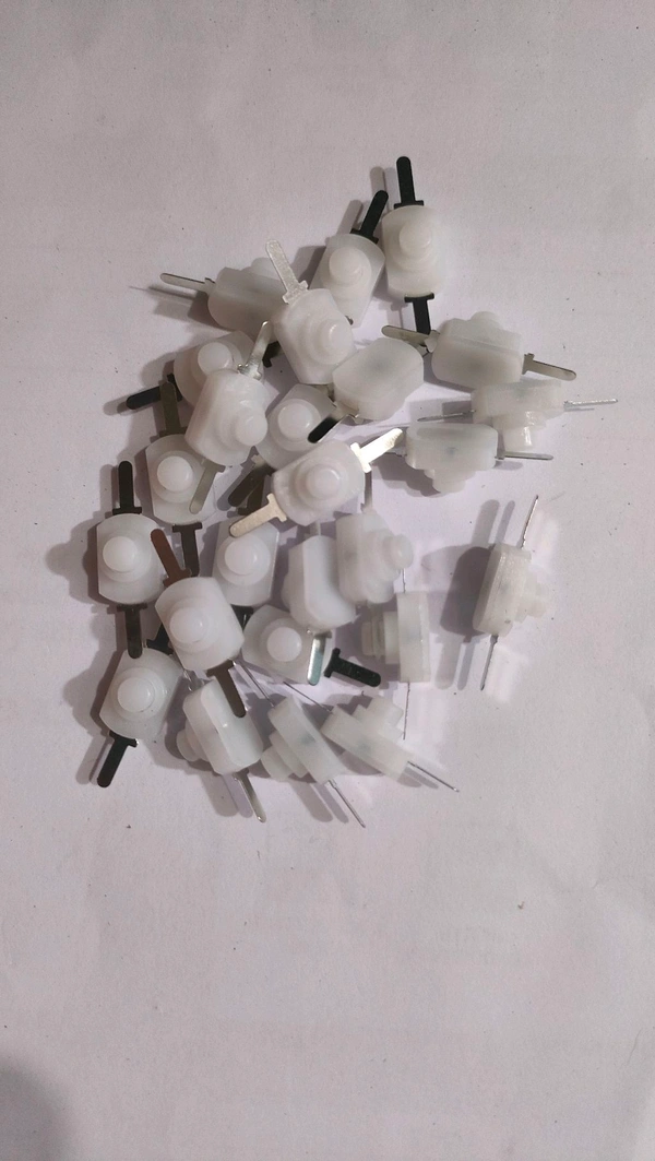 (FI.R) White Switch - White