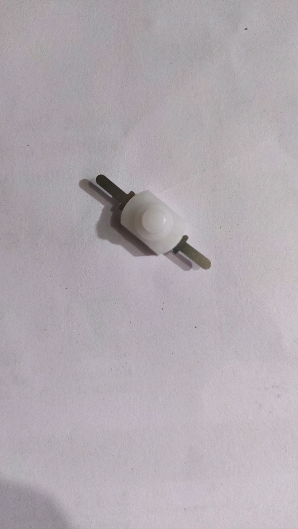 (FI.R) White Switch - White