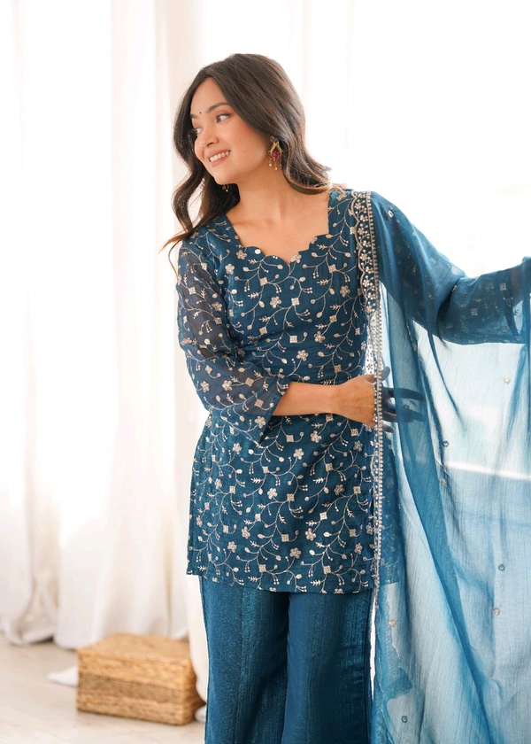 KRV DESIRE CRUNCHY SILK FABRIC WITH EMBROIDERY SEQUENCE AND JARI WORK,TOP WITH DUPPTA SET,BELL BOTTOM PENT READY TO WEAR •KB-300
- M, Pine Green