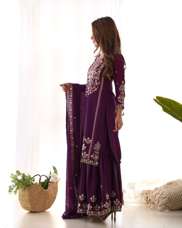 PURE CHINNON SILK FABRIC TOP WITH DUPPTA SET,SHARARA READY TO WEAR•NKB-73
- Clairvoyant, XL