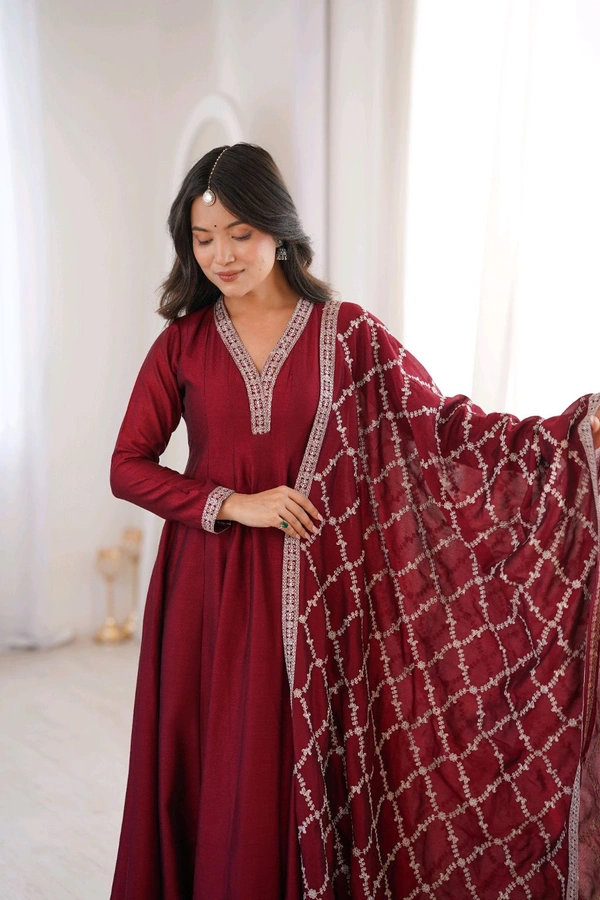 PREMIUM QUALITY PURE BLOOMING VICHITRA SILK FABRIC FULLY FLARE GOWN,WITH DUPPTA SET•NKB-69
- Maroon, S