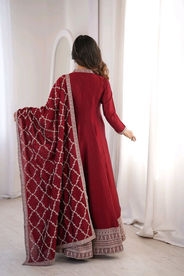 PREMIUM QUALITY PURE BLOOMING VICHITRA SILK FABRIC FULLY FLARE GOWN,WITH DUPPTA SET•NKB-69
- Maroon, XXL
