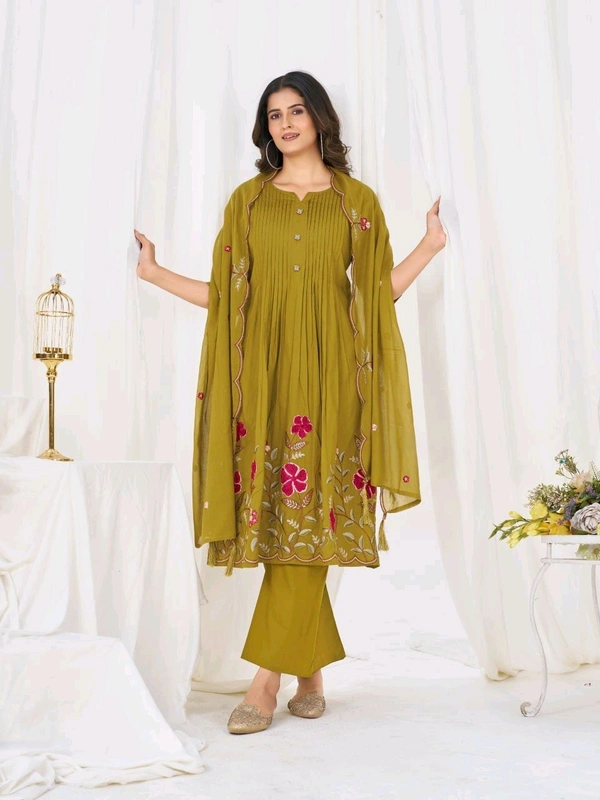 elegance with this beautifully crafted Anarkali Kurti Set, designed for festive celebrations, weddings, parties• DIVA-159 - Corn, L