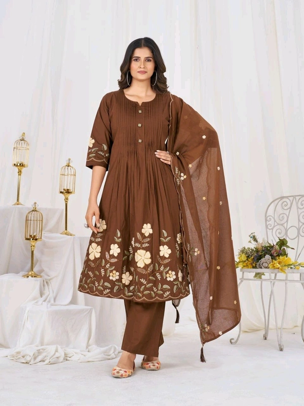 elegance with this beautifully crafted Anarkali Kurti Set, designed for festive celebrations, weddings, parties• DIVA-159 - Nutmeg Wood Finish, XXXL
