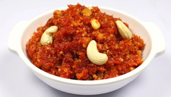 Aroohi restaurant Carrot Halwa (Gajrela) - 200-250grams