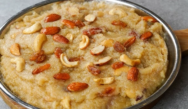 Aroohi Restaurant Semolina Porridge. (Suij ka Halwa) - 200-250grams