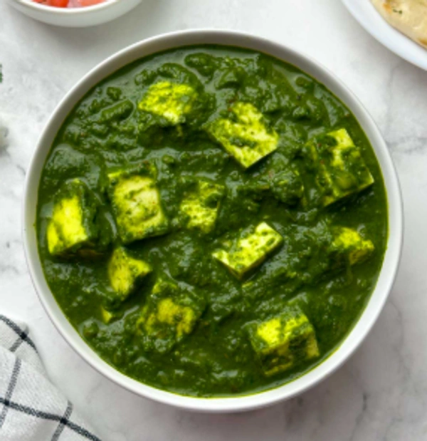 Aroohi Restaurant Palak Paneer - 200 -300grams