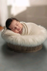 New Born Baby Shoot - Premium