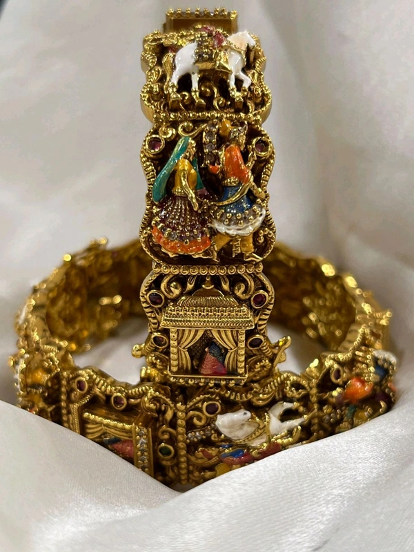 pallakilo pellikuthuru single Meenakari Bangles 