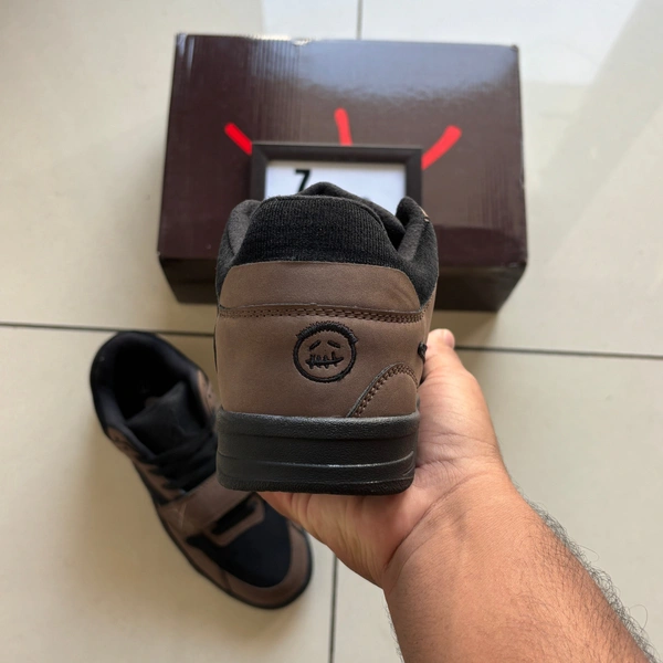 JUMPMAN DARK MOCHA - UK 8