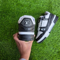 TRAINER BLACK - UK 10