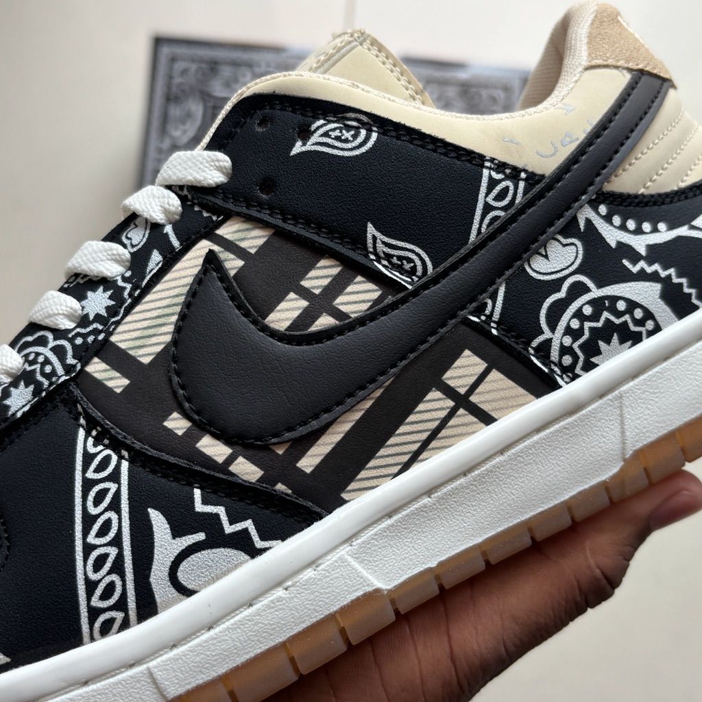 DUNK LOW TRAVIS SCOTT