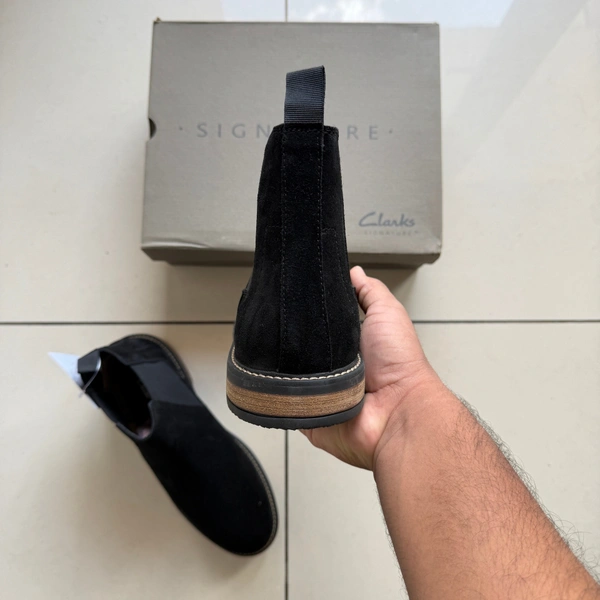 GENUINE LEATHER CHELSEA BLACK - UK 8