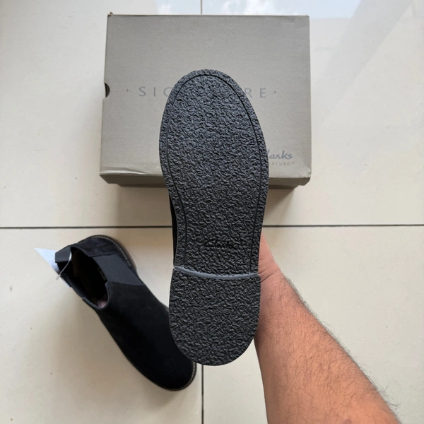 GENUINE LEATHER CHELSEA BLACK - UK 8