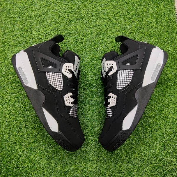 Retro 4 panda - UK 6