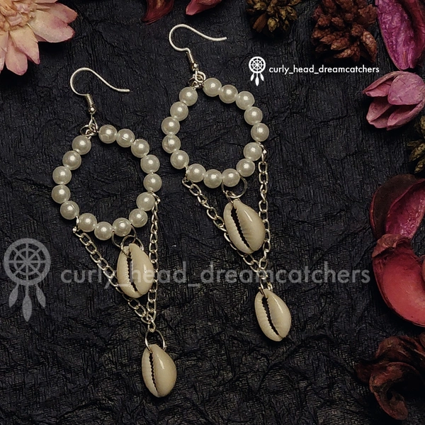 Aesthetic Shell Earrings - White