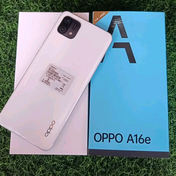 OPPO A16e (White, 4/64) Refurbished - White