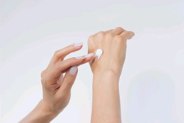 G RAMA Free Home 🏡 Delivery 🚚 Крем для рук Энергия кокоса, алоэ вера и розы (hand cream) Parachute | Парашют 50ML