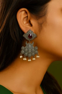 Sokhi Jewels Antique Silver Replica Jhumka Earrings with Red Stone & Pearl Detailing – Classic Ethnic Jewelry for Festive & Bridal Wear for Women & Girls