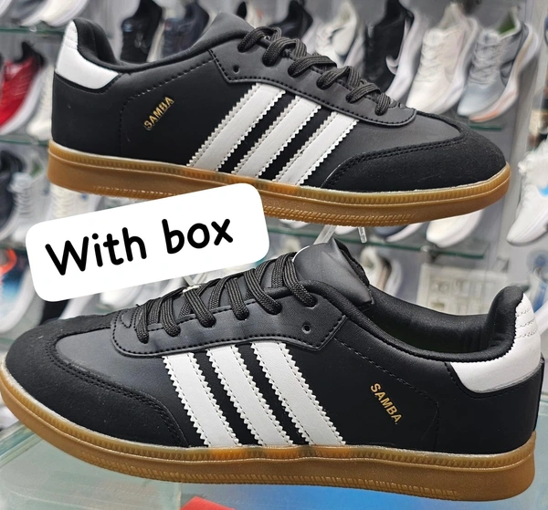 Men's Casual Sneakers.
