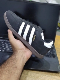 Men's Casual Sneakers.