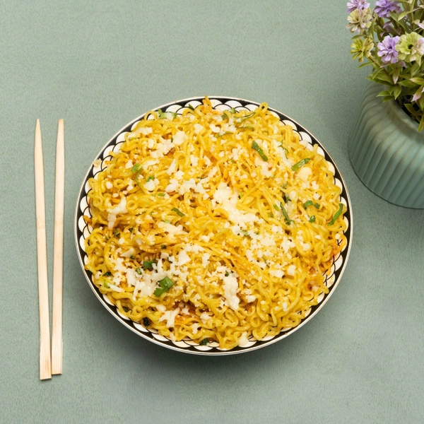 Cheesy Egg Maggi 