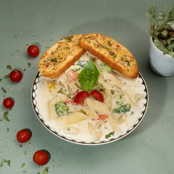 Spice Taxi Special Alfredo Pasta