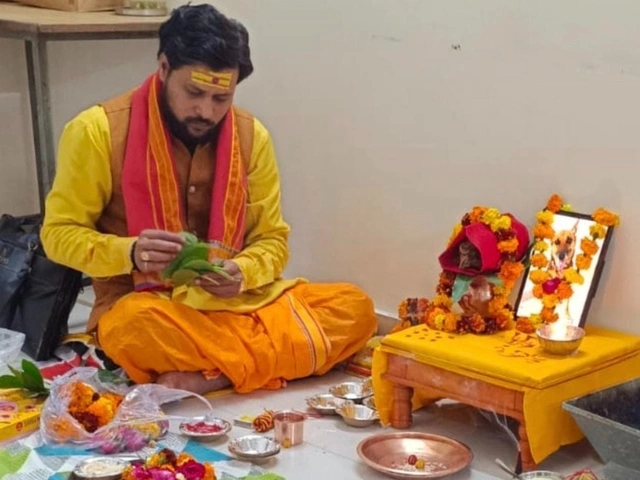 Pandit ji Performing Pooja