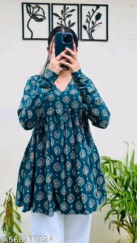 TRENDY COMBO / 2PACK SHORT KURTI COMBO Girls Trending Rayon Printed Short Kurta COMBO
Name: TRENDY COMBO / 2PACK SHORT KURTI COMBO Girls Trending Rayon Printed Short Kurta COMBO
Fabric: Cotton
Sleeve Length: Long Sleeves
Pattern: Printed
Combo of: Combo of 2
Country of Origin: India - M