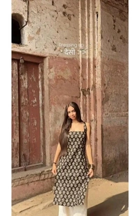 Women's Sleeveless Kurti With Back Lace  - Black, Xs