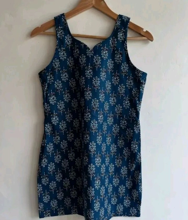 Sleevless Navy Blue Printed Short Kurti  - Bay of Many, Xs