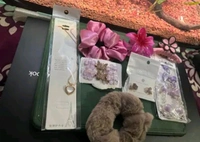 Gift Hamper For Her (Earrings, 2 Hair Clips Scrunchie, Bracelet , 2 Flower Claw Clip & Pendant ) 