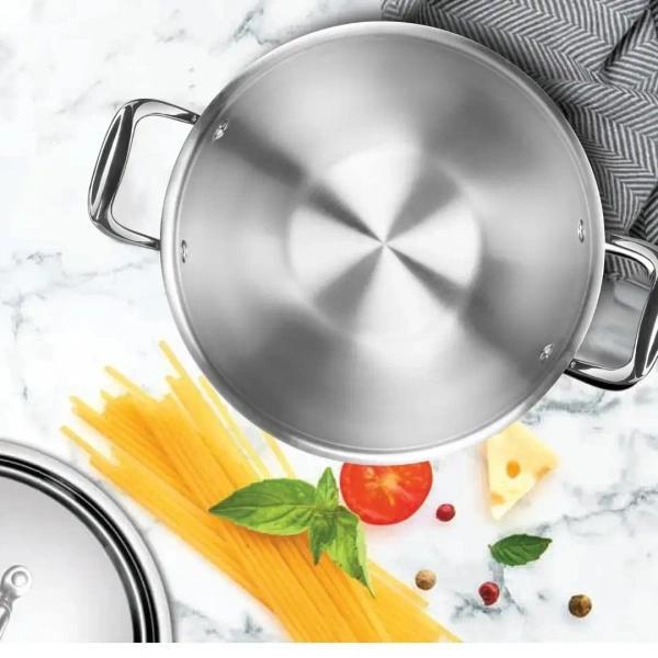 MILTON Pro cook Triply Deep Kadhai with Stainless Steel Lid 28 Cm - Base Variant