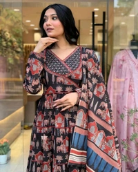 Shriya Printed Kurta Set - S