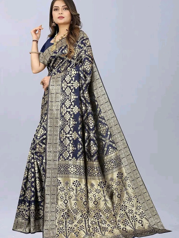 Banarasi Silk Saree With Blouse Piece - Claret