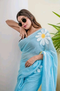 Floral Print Handloom Pure Cotton Saree (Light Blue)