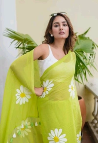 Floral Print Handloom Pure Cotton Saree (Light Green)