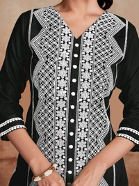 Youthnic Women Chikan Embroidery Cotton Rayon Straight Kurta (Black) - XL