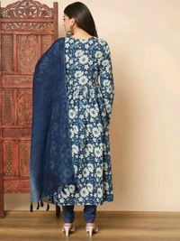 VBUYZ Women Pure Cotton Kurta Pant Dupatta Set - S