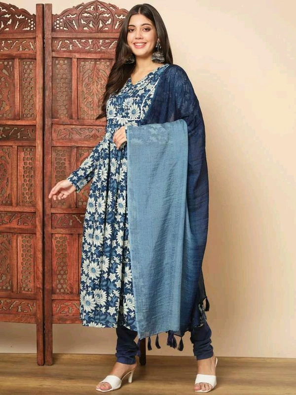 VBUYZ Women Pure Cotton Kurta Pant Dupatta Set - XXL