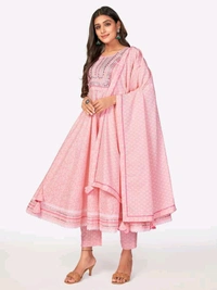 VBUYZ Women Pure Cotton Kurta Pant Dupatta Set - S