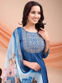 AYUKTA INTERNATIONAL
Women Art Silk Kurti Pant Dupatta Set - 3XL