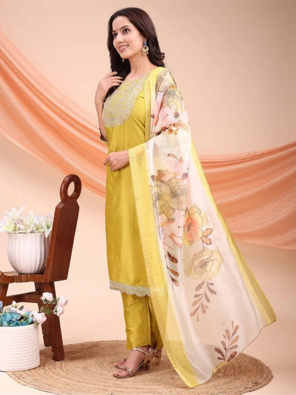 AYUKTA INTERNATIONAL
Women Art Silk Kurti Pant Dupatta Set - M