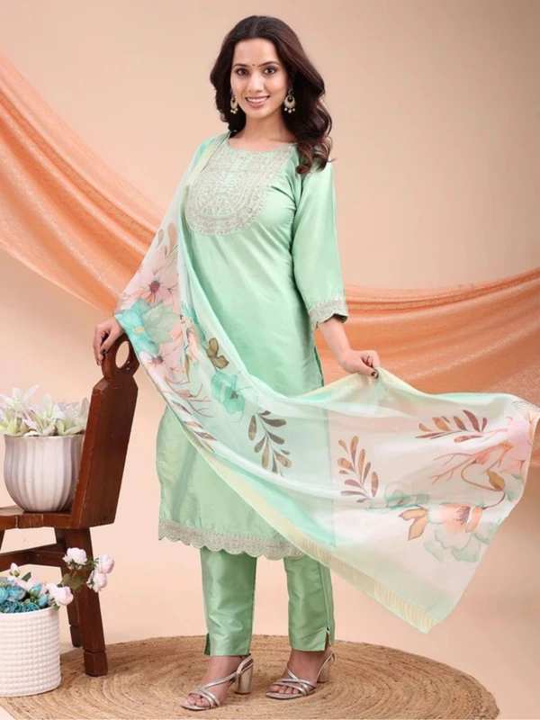 AYUKTA INTERNATIONAL
Women Art Silk Kurti Pant Dupatta Set - S