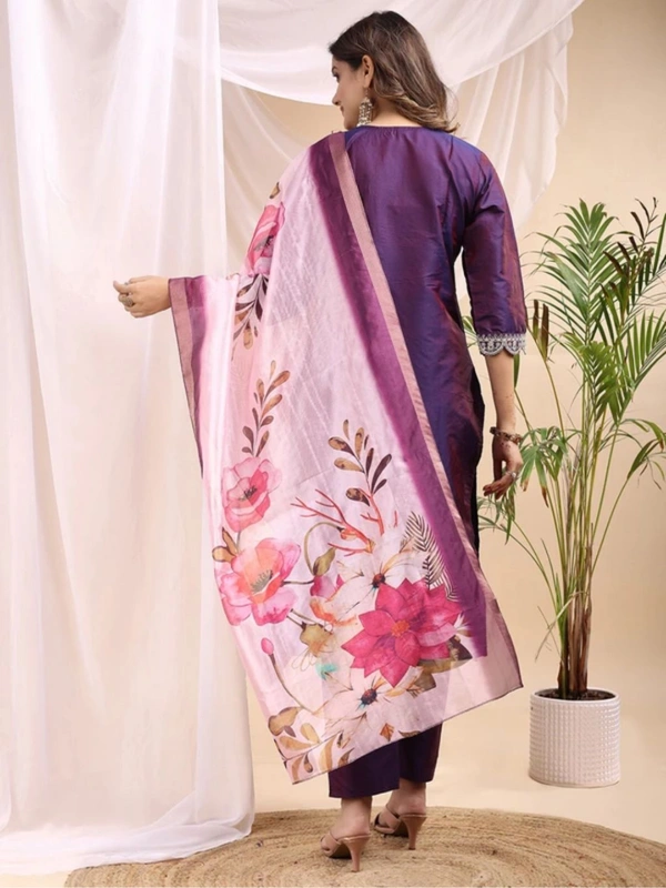 AYUKTA INTERNATIONAL
Women Art Silk Kurti Pant Dupatta Set - S