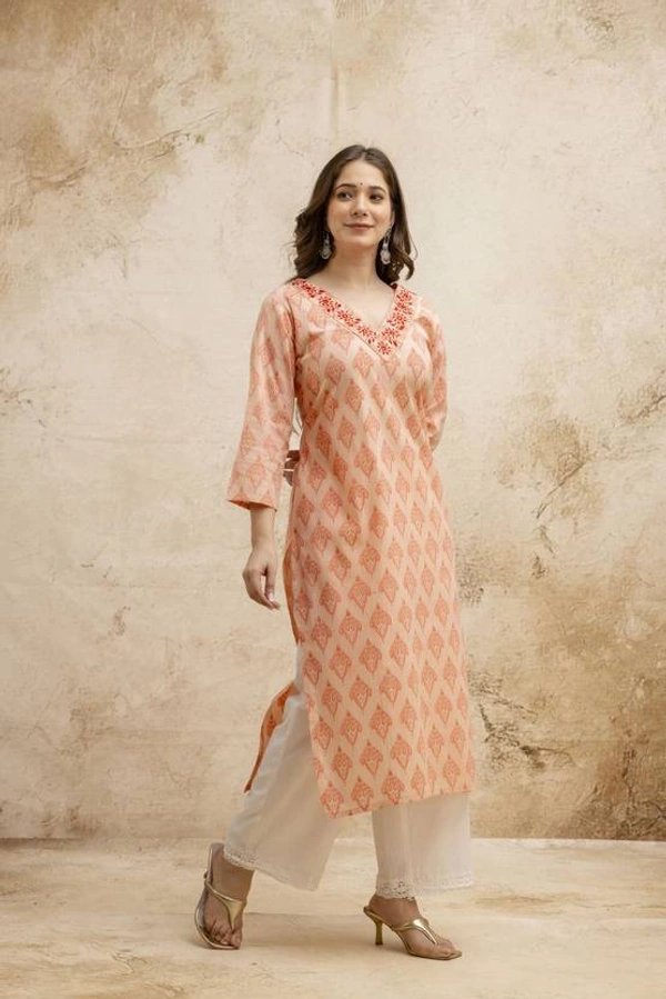 Surhi Women Embroidered Cotton Blend Straight Kurta (Multicolor) - L