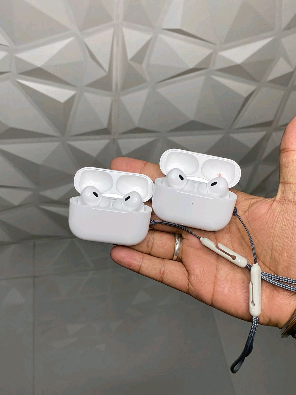 🔥 *Tws airpod pro2 with silicon case With Cover || Buy 1 Get 1