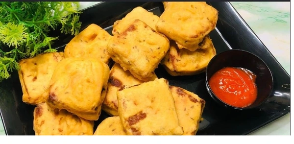 Bread Pakora. {Nukkar Pe Bhukkar}