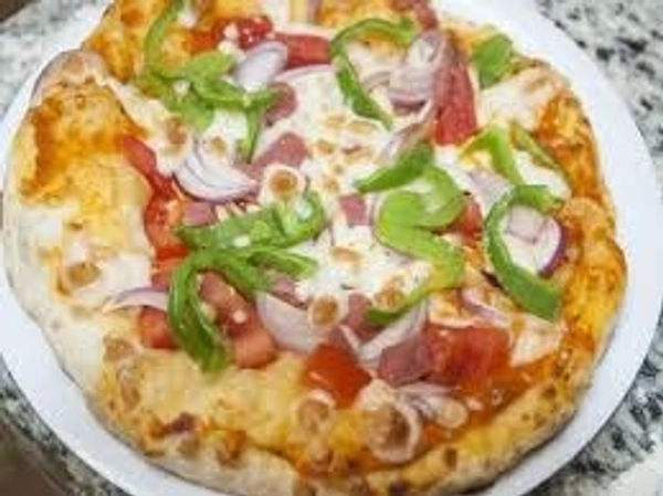 Onionj Capsicum Pizza