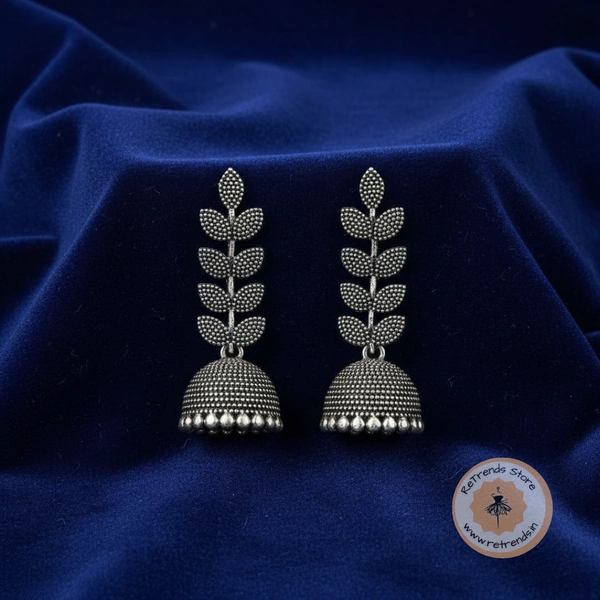 ReTrends Leaf Design Earring